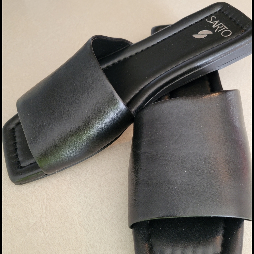 Sarto by Franco, Black Slip on Sandal size 8.5